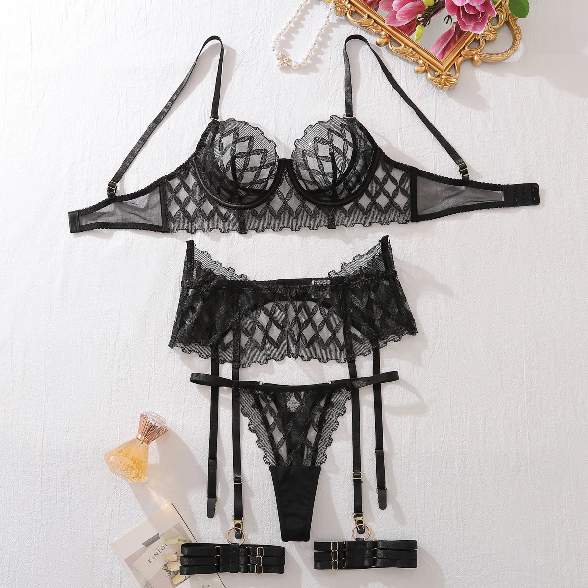 Ellolace Sexy Female Lingerie Delicate Underwear Ultra Sexy Elegant Attractive Chest Suspenders Luxury Lace Setup Ladies Daring